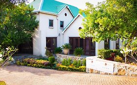 Candlewoods Guesthouse